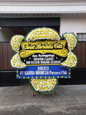 Papan Bunga Duka di Polonia